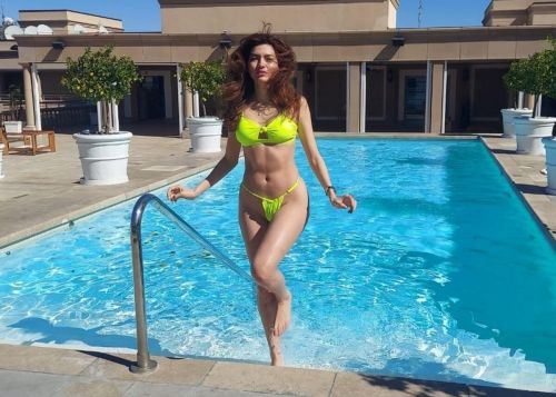 Blanca Blanco in Neon Green Bikini at a Pool in Beverly Hills 02/23/2021 6
