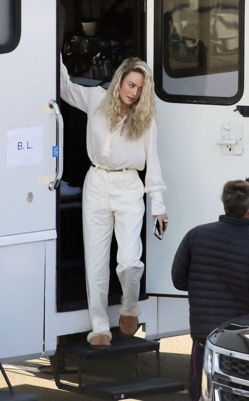 Brie Larson Spotted on a Film Set in Los Angeles 03/09/2021 3