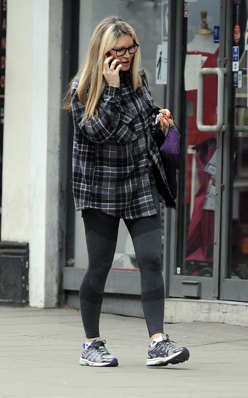 Caprice Bourret Steps Out in London 03/23/2021 7