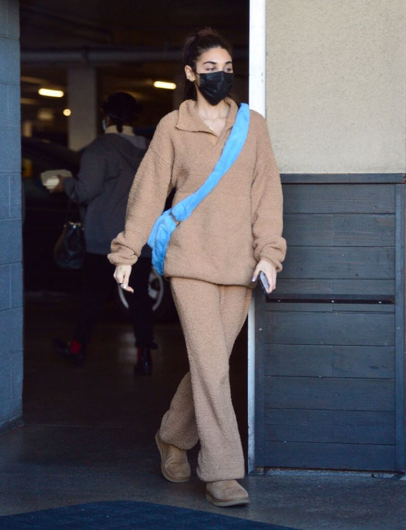 Chantel Jeffries Spotted at Erewhon Market in Los Angeles 03/12/2021