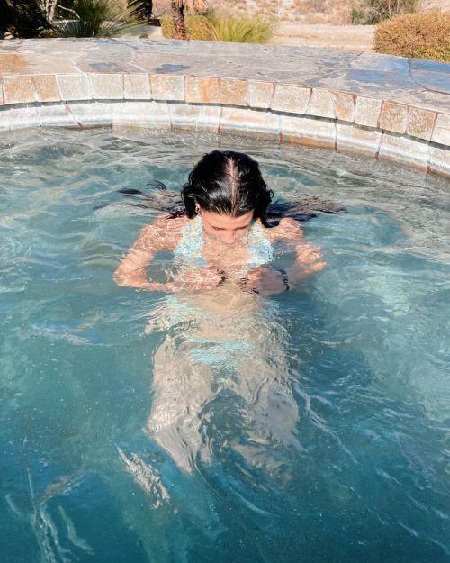 Charli D'Amelio Photos in Bikini Instagram Photos 03/23/2021