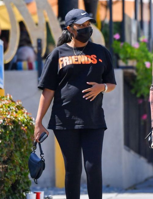Cheyenne Floyd Steps Out for Lunch in West Hollywood 03/21/2021 3