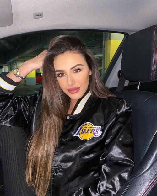 Chloe Veitch Shared Instagram Photos 03/23/2021 3