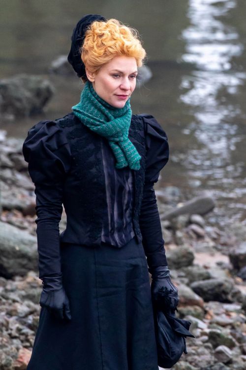 Claire Danes Wears Gown on the Set of The Essex Serpent in London 02/22/2021 9
