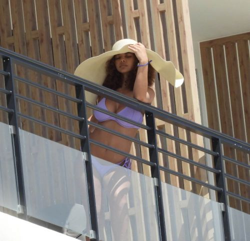 Crystal Westbrooks Flashes Her Figure in Bikini on Vacation in Tulum 03/09/2021 1
