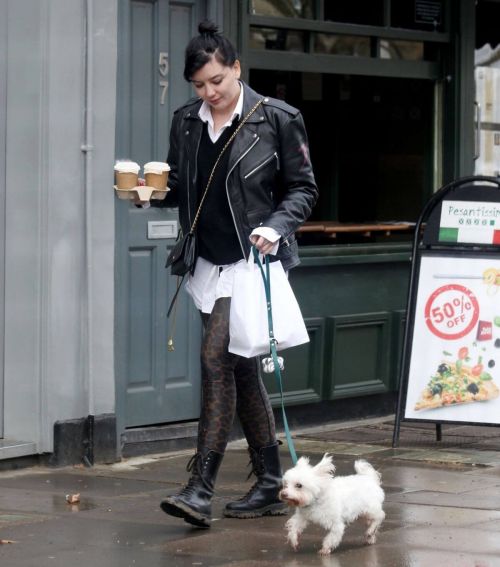 Daisy Lowe Day Out with Her Dog in Primrose Hill 03/25/2021 5