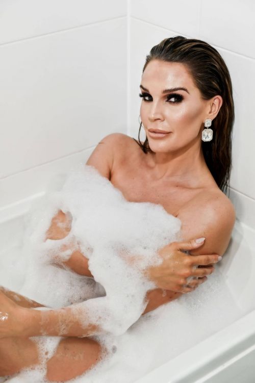 Danielle Lloyd Bathtub Photoshoot, March 2021 1