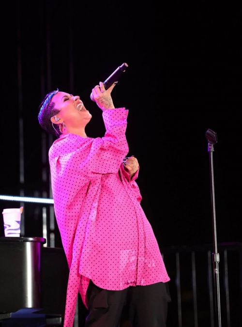 Demi Lovato Performance at Premiere of Her New Youtube Docuseries in Beverly Hills 03/22/2021 4
