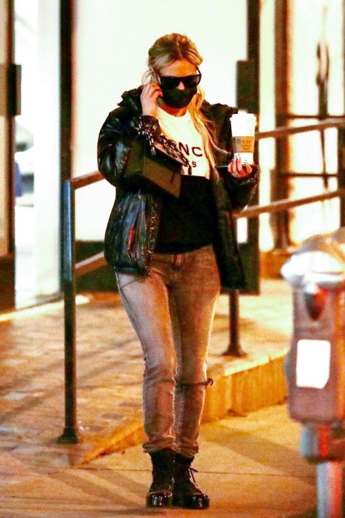 Dorit Kemsley Day Out for Shopping at Couture Kids in West Hollywood 03/11/2021 2
