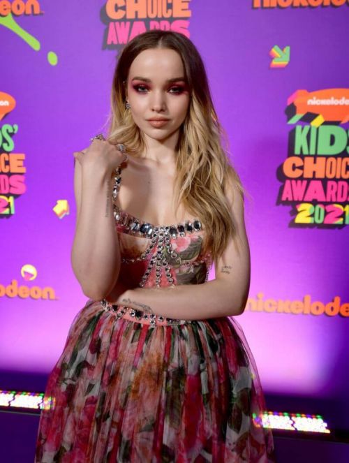 Dove Cameron attends Nickelodeon