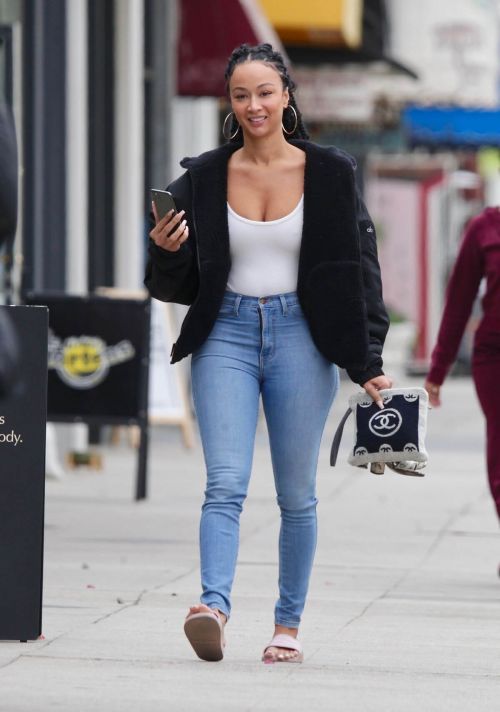 Draya Michele Steps Out for Lunch in Studio City 03/25/2021 3
