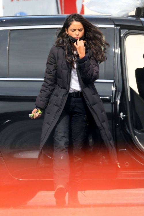 Eiza Gonzalez Seen on the Set of Ambulance in Los Angeles 03/12/2021 1