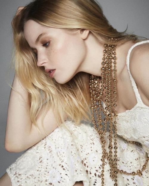 Ellie Bamber Photoshoot for The Sunday Times Style Magazine, March 2021 1