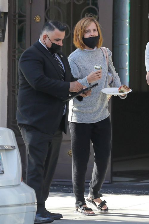 Emma Watson with Her Boy Friend Leaves a Tailor in Beverly Hills 03/10/2021 2