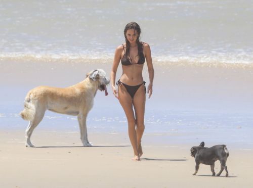 Gabrielle Brooks in Bikini Enjoys at a Beach in Byron Bay 02/24/2021 4