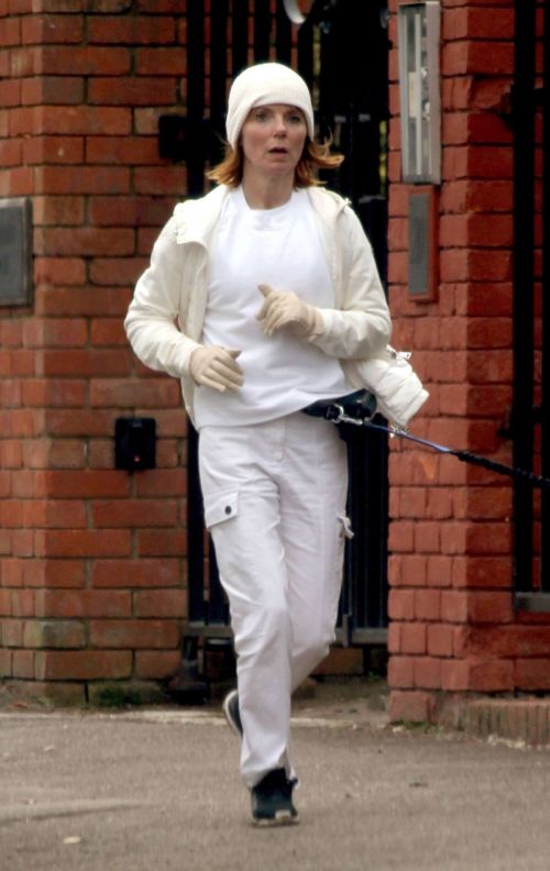 Geri Halliwell Steps Out for Jogging in London 03/10/2021