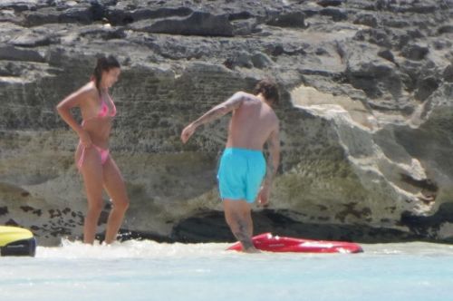 Hailey and Justin Bieber Day Out at a Beach in Turks and Caicos 03/21/2021 2