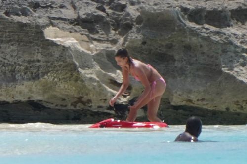 Hailey and Justin Bieber Day Out at a Beach in Turks and Caicos 03/21/2021 9