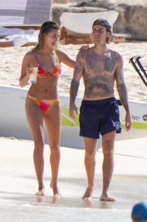 Hailey and Justin Bieber Enjoys at a Beach in Turk & Caicos 03/19/2021