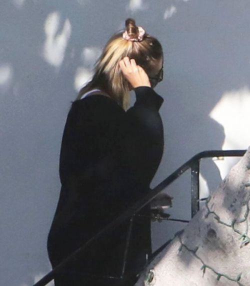 Hailey Bieber Day Out in Beverly Hills 03/24/2021 1