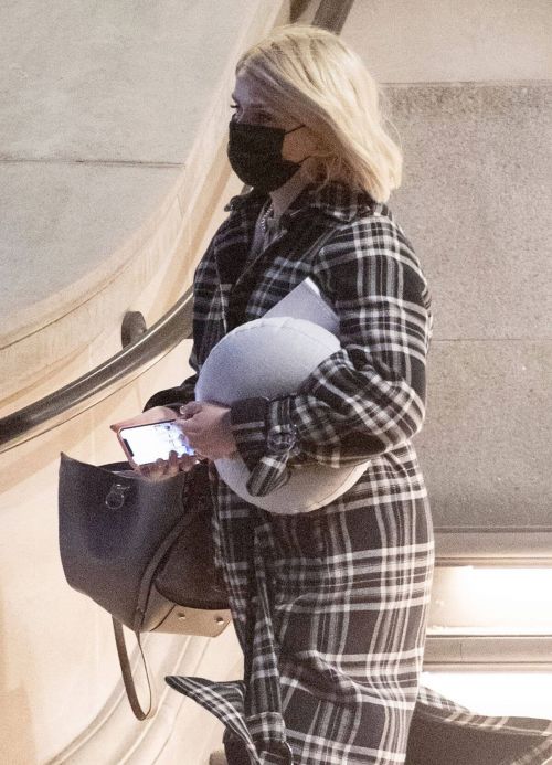 Holly Willoughby in Check Overcoat Leaves Corinthia Hotel 03/13/2021 4