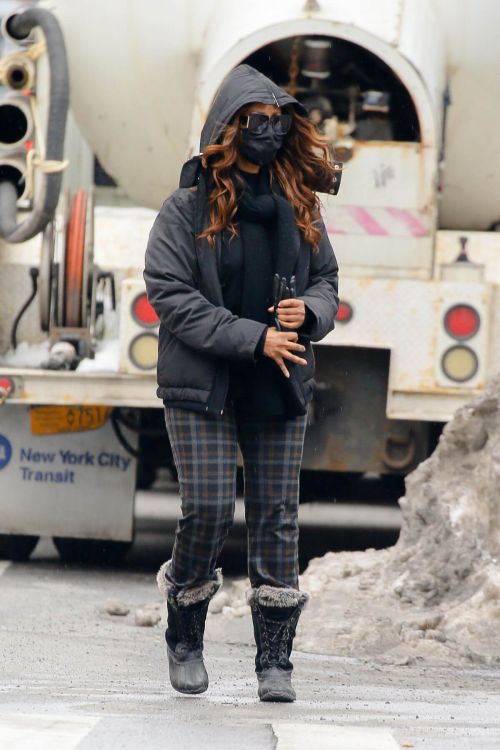 Iman In Black Hoodie Out and About in New York 02/23/2021 2