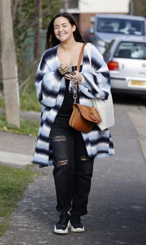 Jacqueline Jossa Steps Out and About in Essex 03/23/2021 2