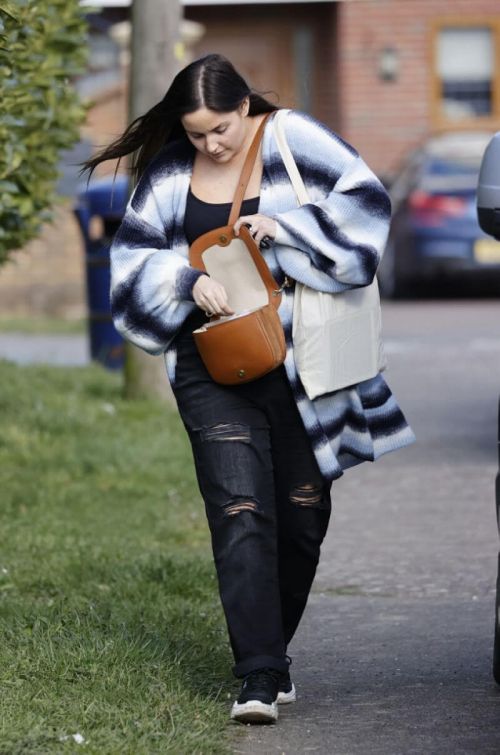 Jacqueline Jossa Steps Out and About in Essex 03/23/2021 5