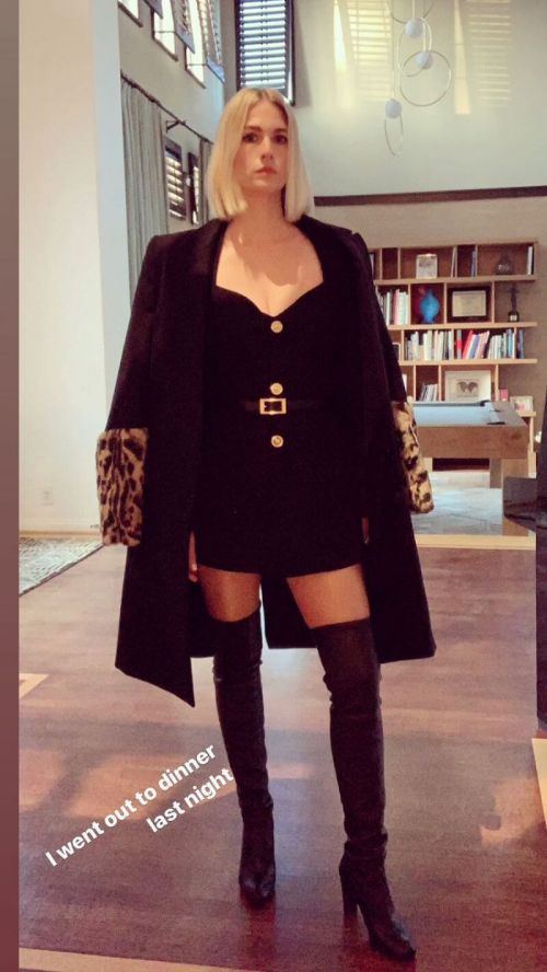 January Jones Shared Instagram Photos 03/21/2021 2