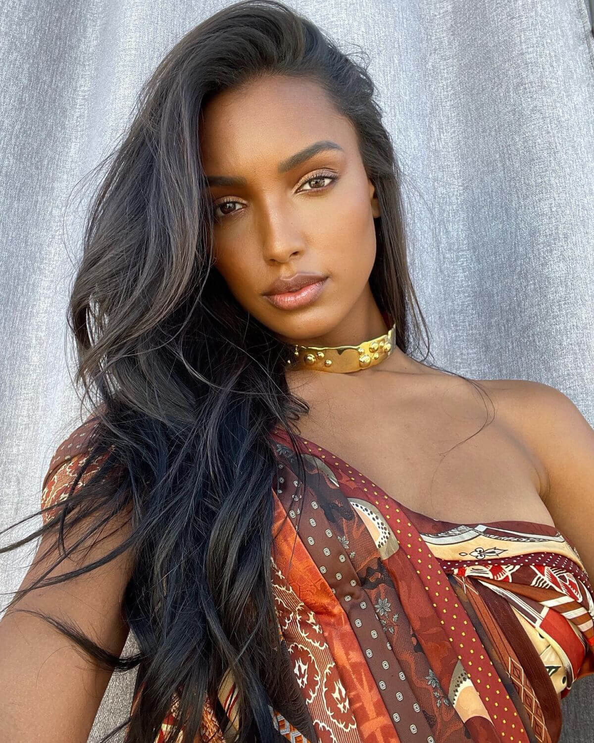 Jasmine Tookes Shared Instagram Snaps 03/22/2021