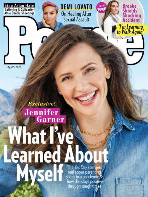 Jennifer Garner Covers People Magazine, April 2021 1