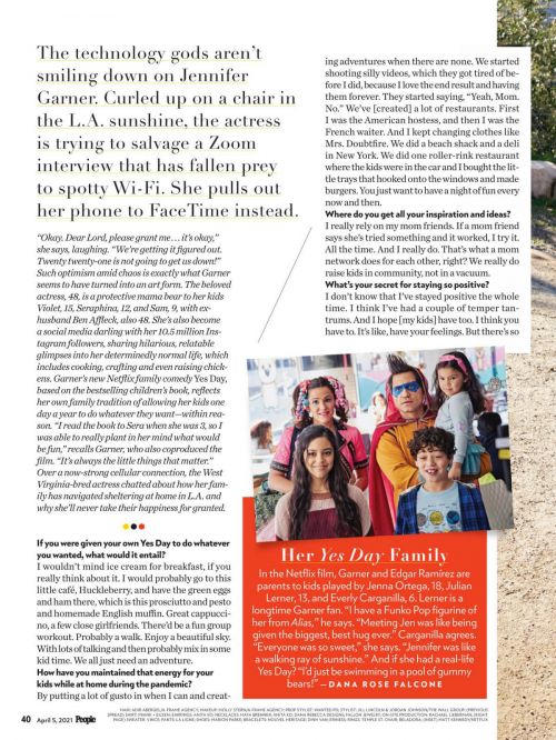 Jennifer Garner Covers People Magazine, April 2021 3
