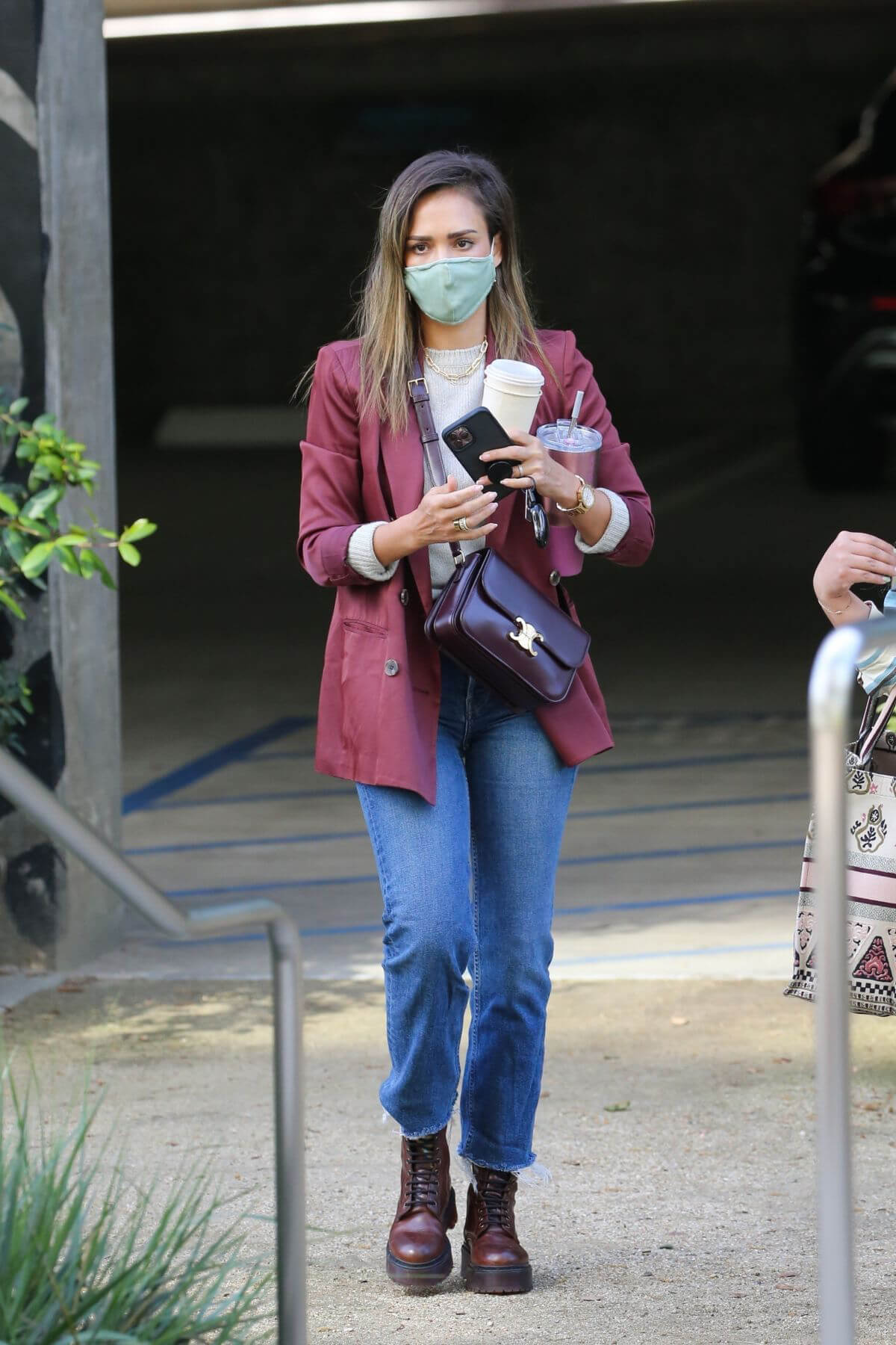 Jessica Alba is Arriving at a Business Meeting in Santa Monica 03/23/2021