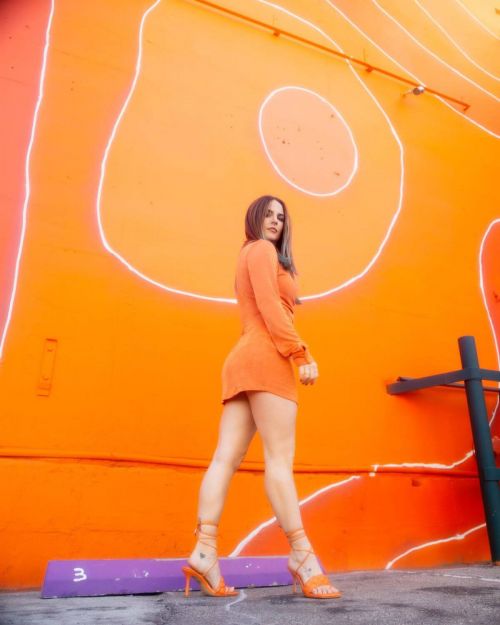 Joanna Noelle Levesque in Orange Bodycon Dress at a Photoshoot, February 2021 1