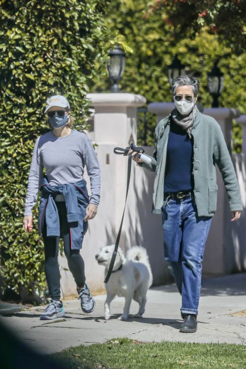 Jodie Foster and Alexandra Hedison Day Out with Their Dog in Santa Monica 03/23/2021 2