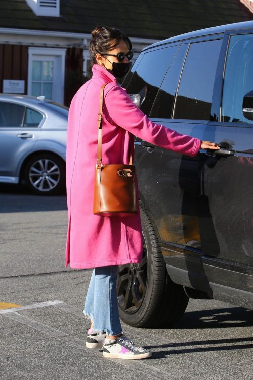 Jordana Brewster is Leaving Country Mart in Brentwood 03/22/2021 3