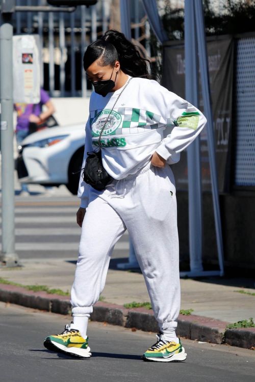 Jordyn Woods in White Comfy Outfit Out in Los Angeles 02/24/2021 9