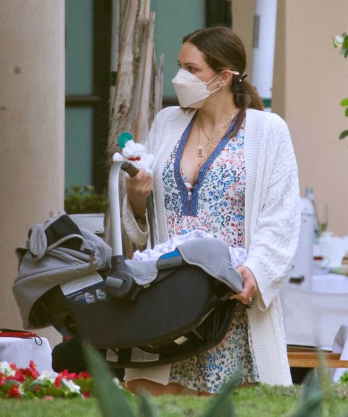 Katharine McPhee and David Foster Enjoys at a Birthday Brunch in Beverly Hills 03/25/2021 1