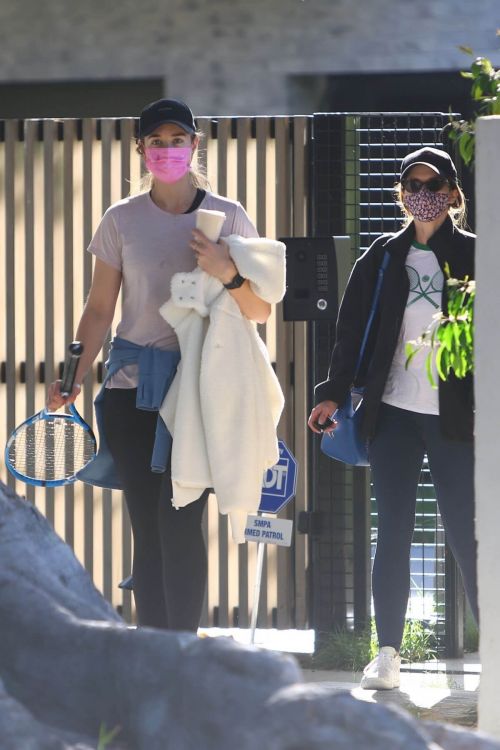 Katherine and Christina Schwarzenegger Spotted at a Tennis Match in Brentwood 03/22/2021 1