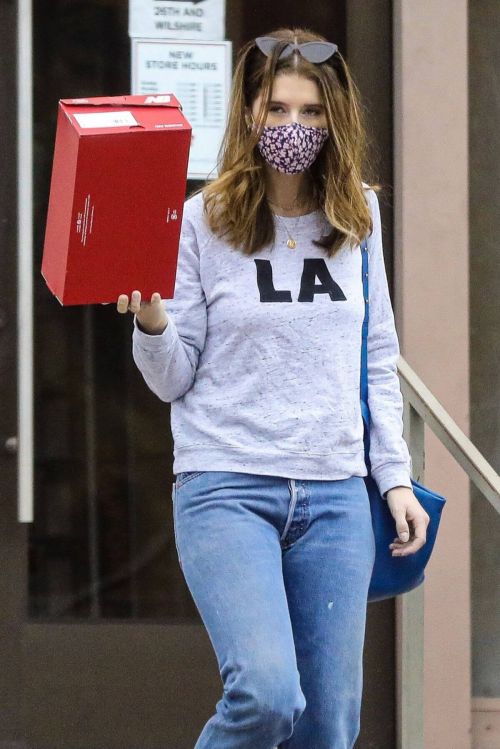 Katherine Schwarzenegger and Christina Schwarzenegger Leaves New Balance Shoe Store in Santa Monica 03/12/2021 3