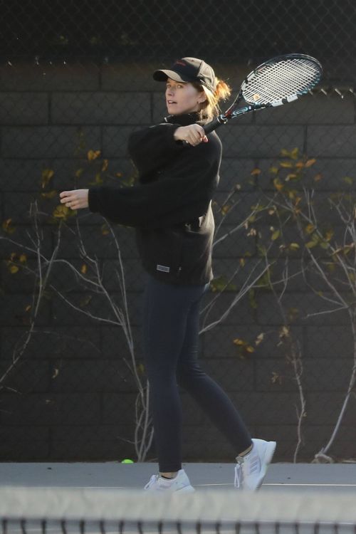 Katherine Schwarzenegger Enjoys at a Tennis Court in Santa Monica 03/23/2021