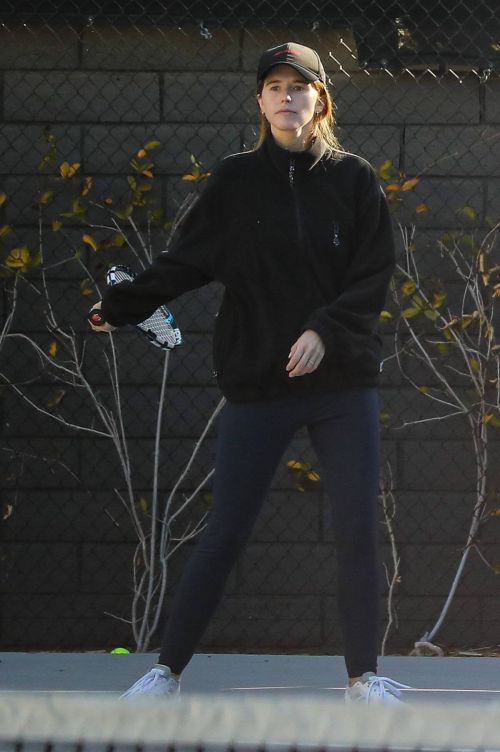 Katherine Schwarzenegger Enjoys at a Tennis Court in Santa Monica 03/23/2021 3