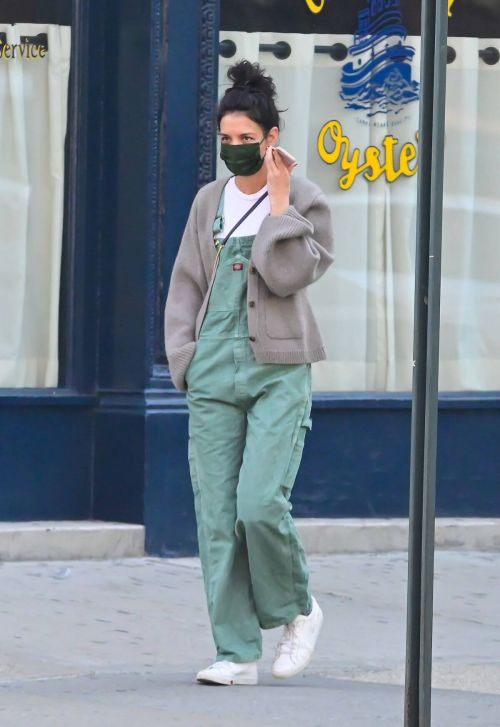 Katie Holmes Day Out in New York 03/11/2021 6