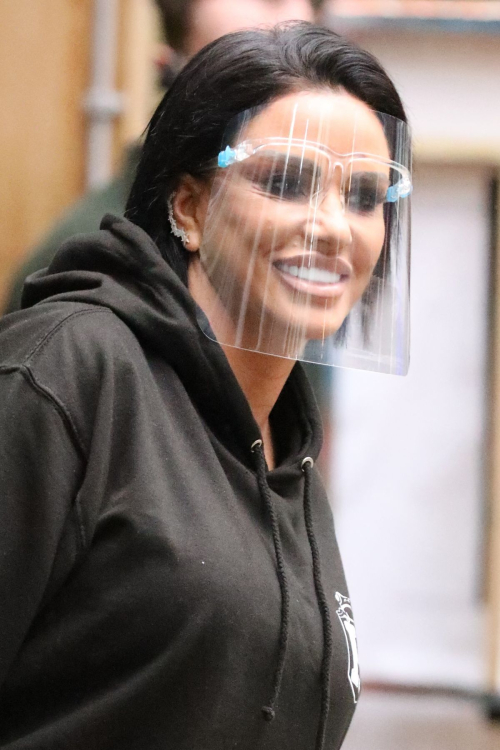 Katie Price Steps Out from Hair Salon in Leeds 03/10/2021 2