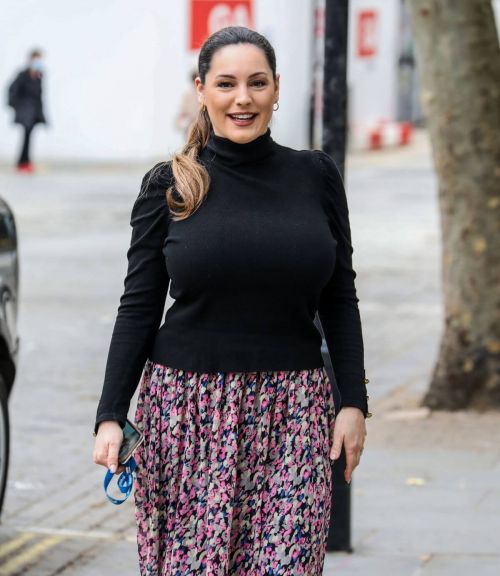 Kelly Brook is Arriving at Heart FM Show in London 03/24/2021 1