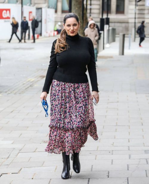 Kelly Brook is Arriving at Heart FM Show in London 03/24/2021 4