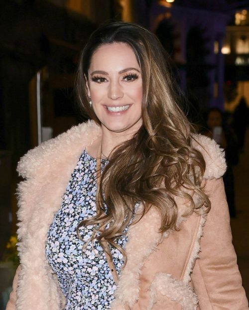 Kelly Brook Spotted at Heart Radio Studios in London 03/11/2021 4
