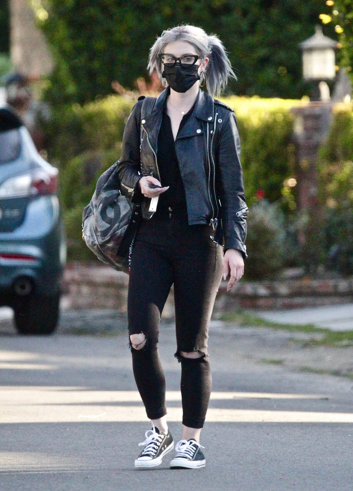 Kelly Osbourne is Seen Leaving Her Brother Jack House in Los Angeles 03/21/2021 1