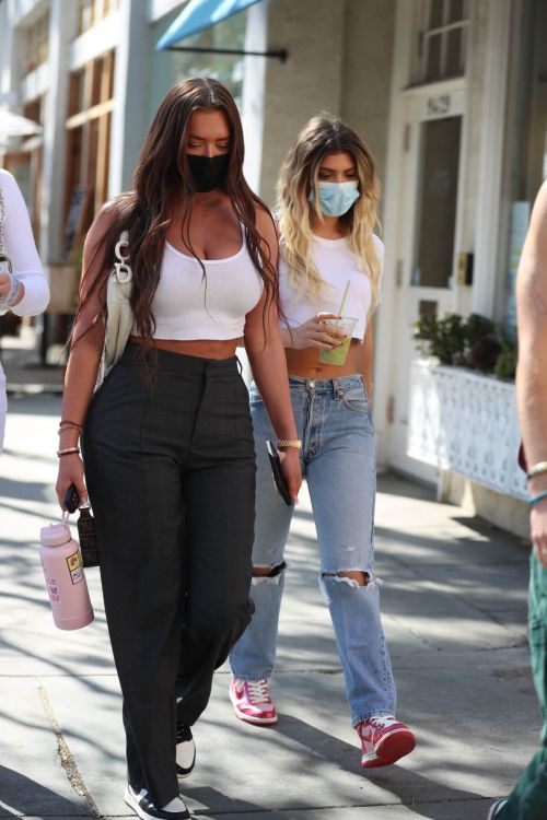 Kelsey Calemine and Anastasia Karanikolaou Spotted in Beverly Hills 02/24/2021 1