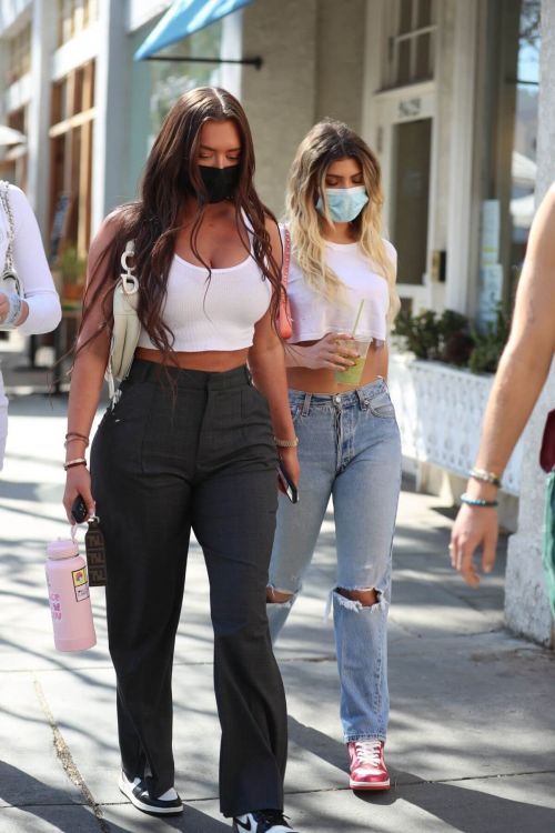 Kelsey Calemine and Anastasia Karanikolaou Spotted in Beverly Hills 02/24/2021 4